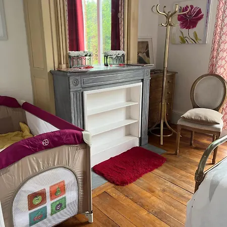 Hébergement de vacances Maison Confortable Avec Piscine Privée à