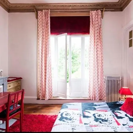 Maison Confortable Avec Piscine Privee A